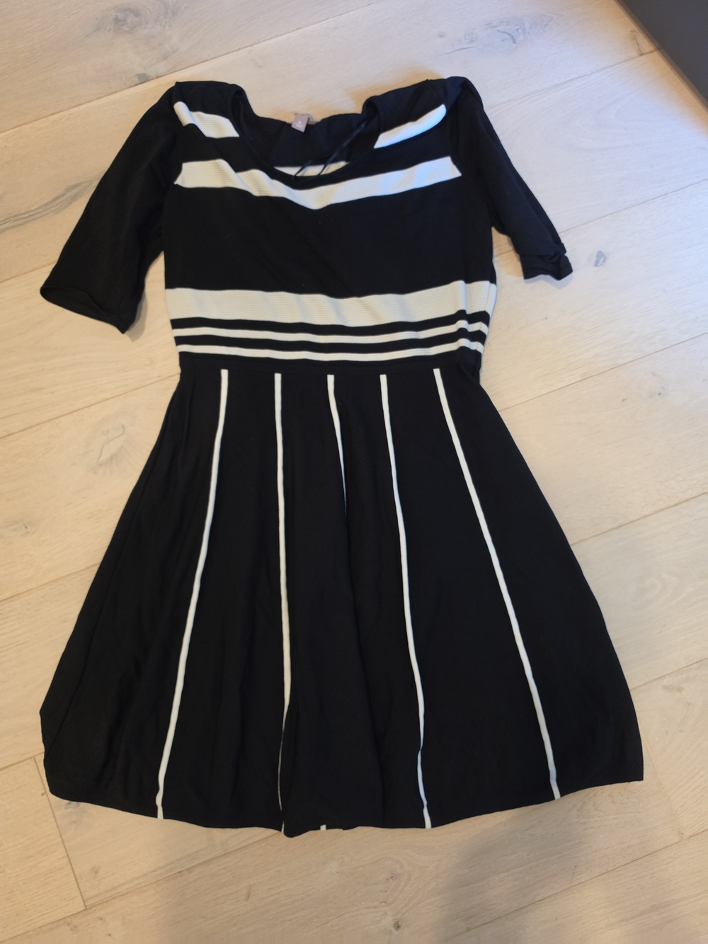 Roz & Ali Black and White Striped Midi Fit-and-Flare Dress